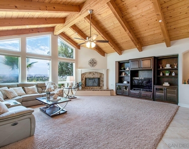 3676 Alta Vista Dr - Photo Thumbnail 7