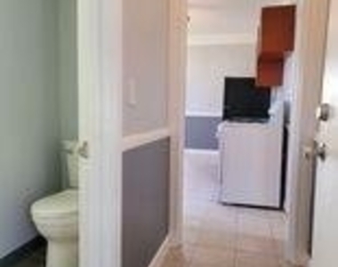 302 Allen Street - Photo Thumbnail 9