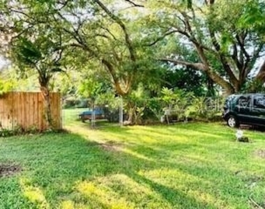 1546 Belleair Road - Photo Thumbnail 3