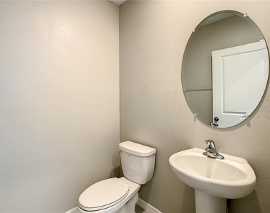 5463 Grays Harbor Court - Photo Thumbnail 18