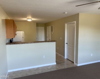 187 St George Ln Apt# 31 - Photo Thumbnail 4