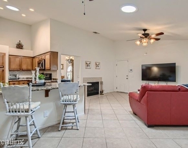 3500 R N Tenaya Way - Photo Thumbnail 11