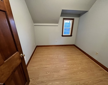 28 Lynnfield St Apt 2 - Photo Thumbnail 7