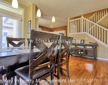 3812 Ne 93rd Street - Photo Thumbnail 7