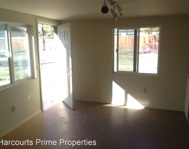 7010 Tamarisk Avenue - Photo Thumbnail 7