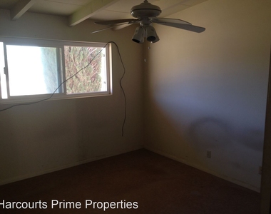 7010 Tamarisk Avenue - Photo Thumbnail 1