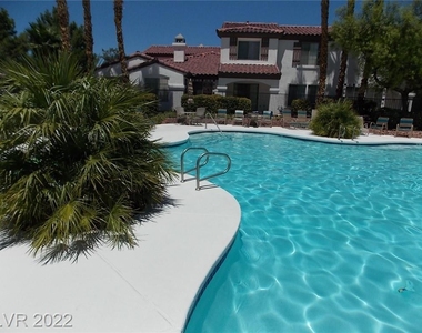 7270 Diamond Canyon Lane - Photo Thumbnail 15