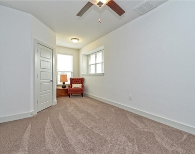 2304  Montague St - Photo Thumbnail 23