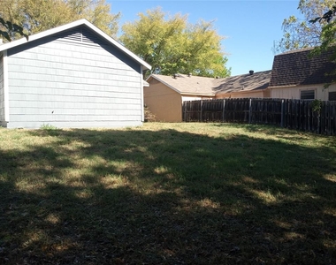 1612 Scottsdale Drive - Photo Thumbnail 14