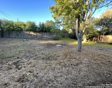 5050 Sierra Madre Dr - Photo Thumbnail 18