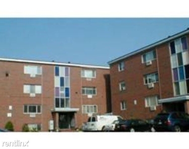 17 Winter St Apt 1 - Photo Thumbnail 4