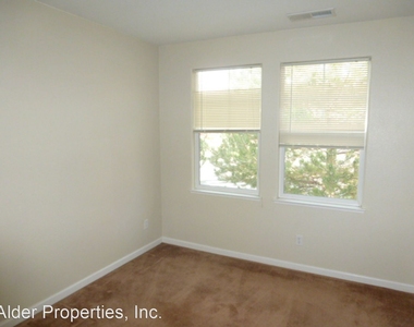 1668 Spicewood Dr - Photo Thumbnail 19