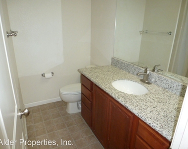 1668 Spicewood Dr - Photo Thumbnail 17