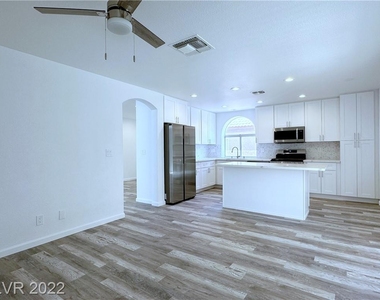 9821 Cactus View Avenue - Photo Thumbnail 13