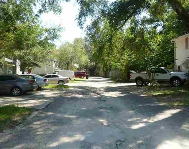 1465 Live Oak Dr - Photo Thumbnail 22