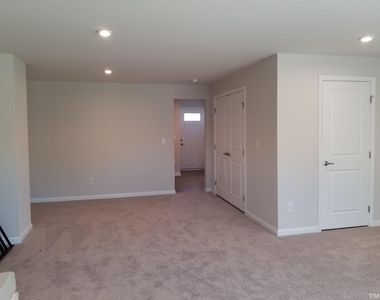 8602 Red Canyon Way - Photo Thumbnail 28