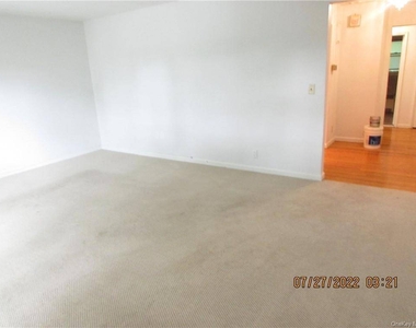 82 Laurel Pl - Photo Thumbnail 2