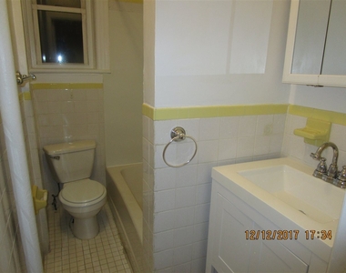 97 Bleeker St - Photo Thumbnail 4