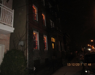 97 Bleeker St - Photo Thumbnail 5