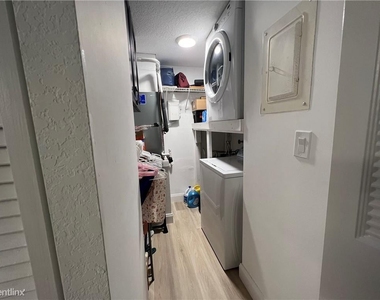 8441 Forest Hills Dr Apt 205 - Photo Thumbnail 19