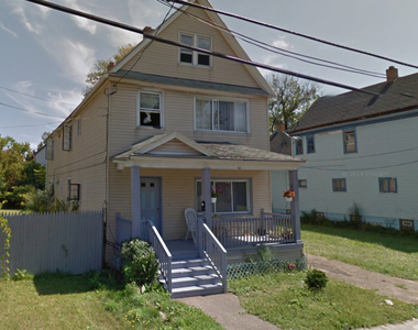 71 Ivy St - Photo Thumbnail 1