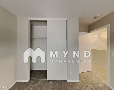 12622 W Myer Ln - Photo Thumbnail 26