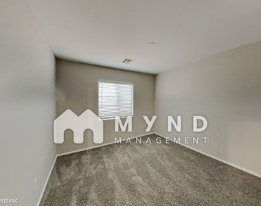 12622 W Myer Ln - Photo Thumbnail 28