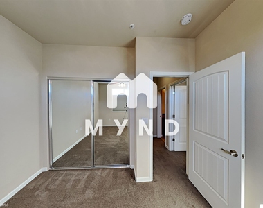 2490 Eastshore Pl Apt 103 - Photo Thumbnail 9