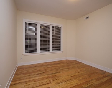 3519 N. Racine, Unit 3e - Photo Thumbnail 11