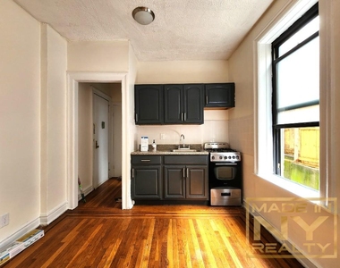 25-21 31st Ave - Photo Thumbnail 1