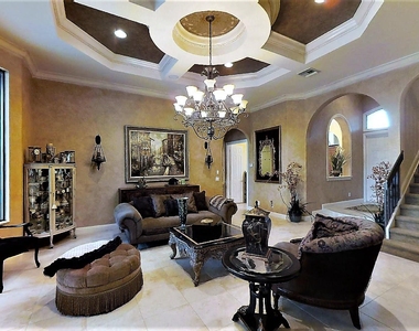 8871 Club Estates Way - Photo Thumbnail 4