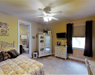 8871 Club Estates Way - Photo Thumbnail 28