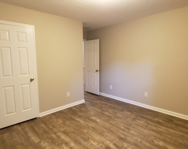 2436 Elkhorn Terrace - Photo Thumbnail 5