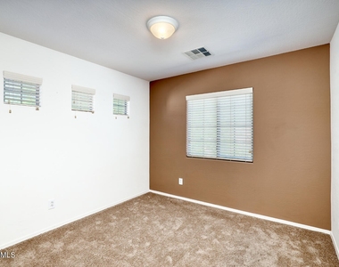 21619 W Durango Street - Photo Thumbnail 22