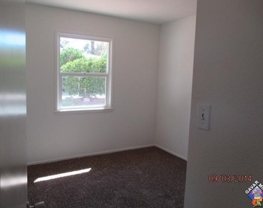 3253 W Avenue L6 - Photo Thumbnail 8