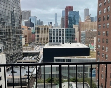 40 E 9th Street - Photo Thumbnail 47