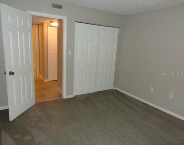 208 Riverbend Drive - Photo Thumbnail 11