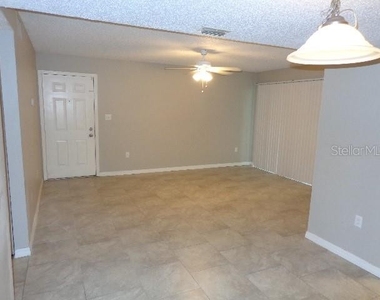 208 Riverbend Drive - Photo Thumbnail 3