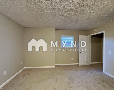 1012 Granite Ln - Photo Thumbnail 24