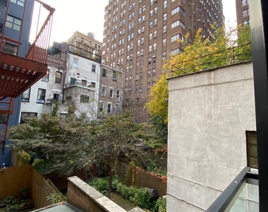 314 West 104th Street - Photo Thumbnail 2