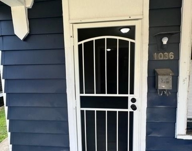 1036 N Tuxedo Street - Photo Thumbnail 3