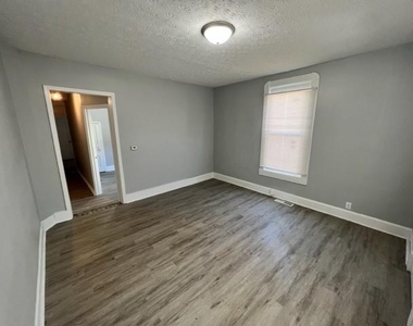 1036 N Tuxedo Street - Photo Thumbnail 12