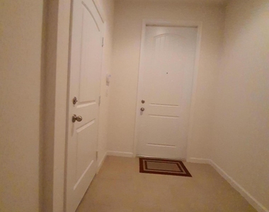 318 Ne 47 Place - Photo Thumbnail 21