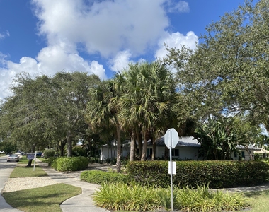 1237 Sw 14th Street - Photo Thumbnail 25