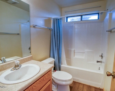 3561 N Country Club Drive - Photo Thumbnail 7