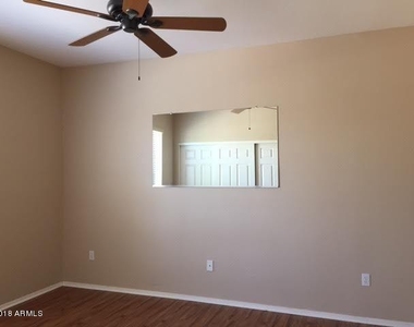 16417 W Desert Lily Drive - Photo Thumbnail 9