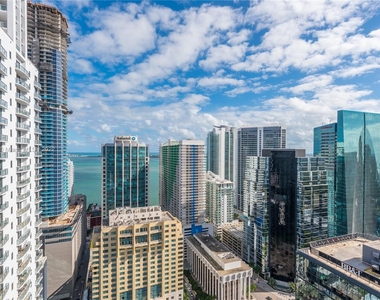 1080 Brickell Ave - Photo Thumbnail 2