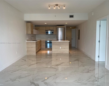 16385 Biscayne Blvd Unit 2417 - Photo Thumbnail 3