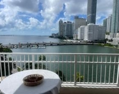 701 Brickell Key Blvd Apt 802 - Photo Thumbnail 6