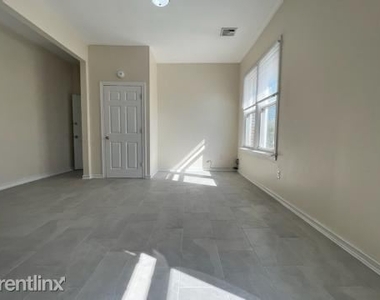 1117 Doughty Blvd 3 - Photo Thumbnail 3